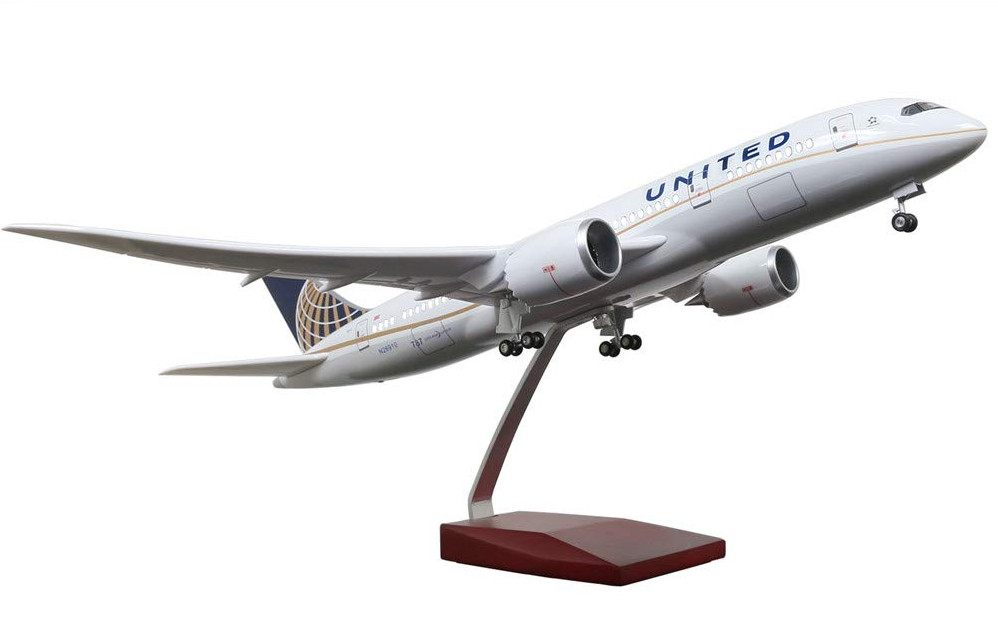 Самолет Boeing 787 American United Airlines 1:130 Plane Mode