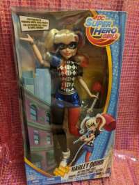 Кукла Харли Квинн (DC Super Hero Girls 69475 Harley Quinn Action Pose Doll)