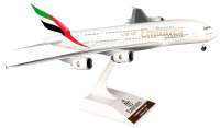 Самолет Emirates A380-800 Skymarks 1:200 Plane Model