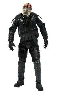 Ходячие Мертвецы: Зомби-Полицейский в Противогазе (McFarlane Toys The Walking Dead TV Series 4 Riot Gear Gas Mask Zombie Action Figure)