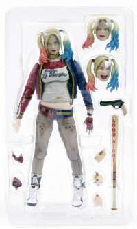 Фигурка Отряд Самоубийц: Харли Квин (S.H. Figuarts Harley Quinn "Suicide Squad" Action Figure) копия коробка внутри