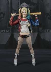 Фигурка Отряд Самоубийц: Харли Квин (Bandai Tamashii Nations S.H. Figuarts Harley Quinn "Suicide Squad" Action Figure) 7