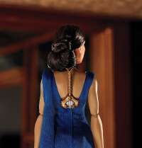 Кукла Кукла Чудо-женщина в платье с мечом (Wonder Woman Diana Princess Hidden Sword Doll) #5